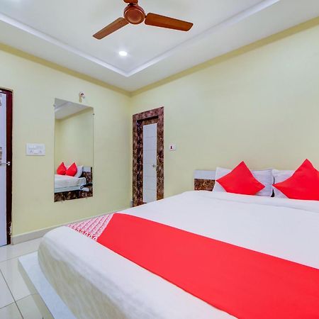 Hotel O Ksl Guest House Karimnagar Esterno foto