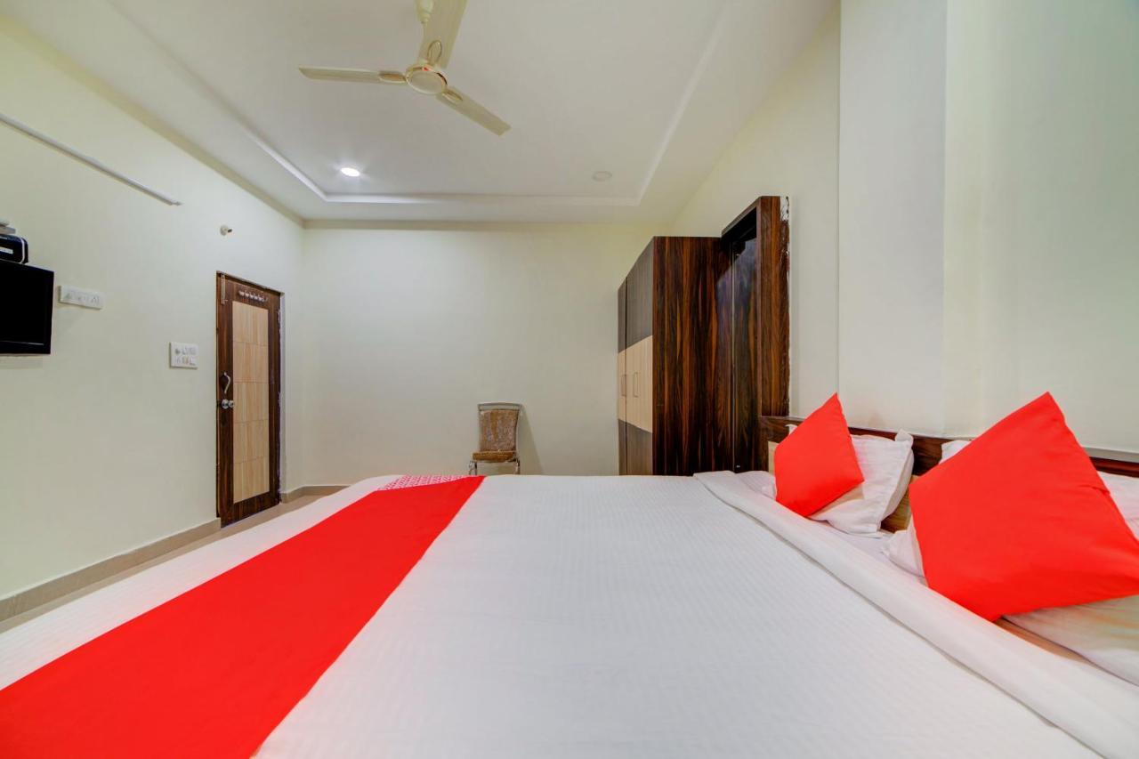Hotel O Ksl Guest House Karimnagar Esterno foto